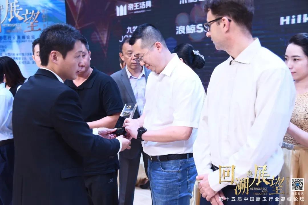 K1�������